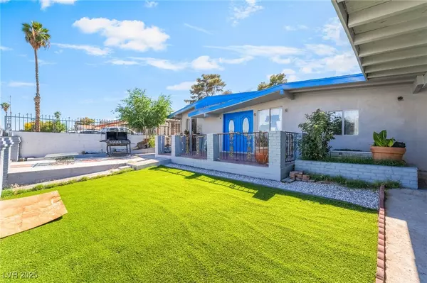 Las Vegas, NV 89104,1708 Weeping Willow LN