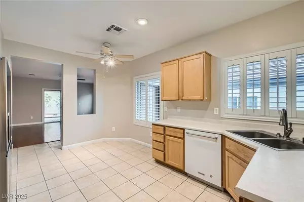 Henderson, NV 89052,2152 Mountain City ST