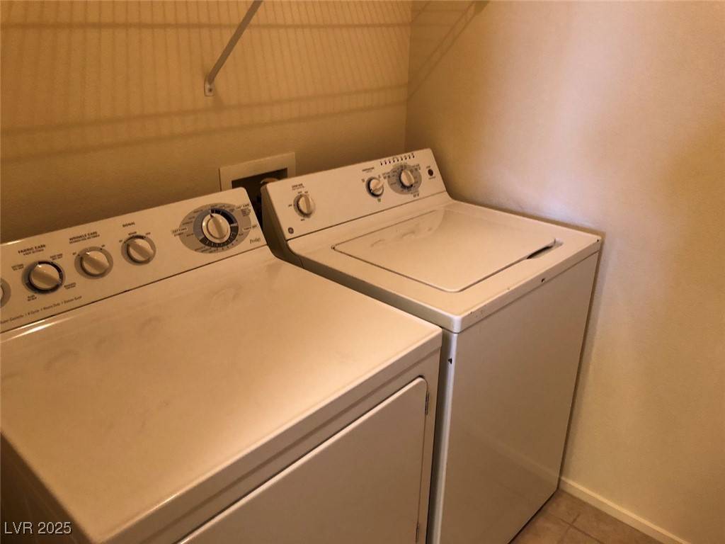 Las Vegas, NV 89113,7189 S Durango DR #214