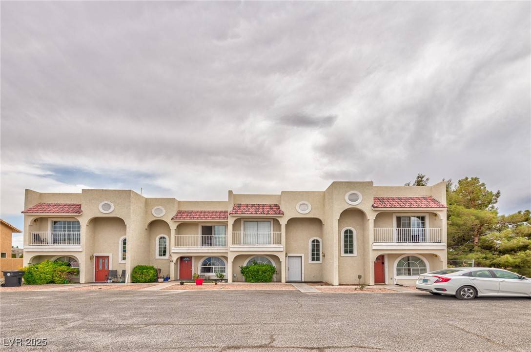 1201 E Bourbon ST #B, Pahrump, NV 89048