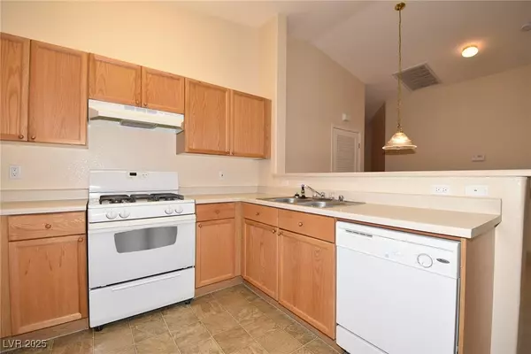 Las Vegas, NV 89178,8842 Duncan Barrel AVE #101