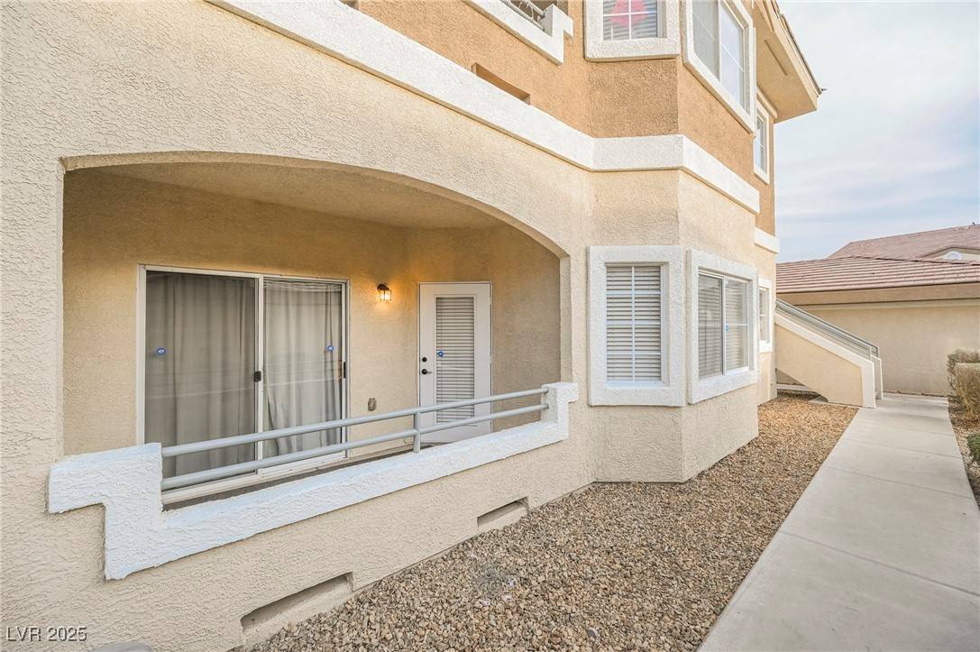 Henderson, NV 89011,833 Aspen Peak LOOP #2216