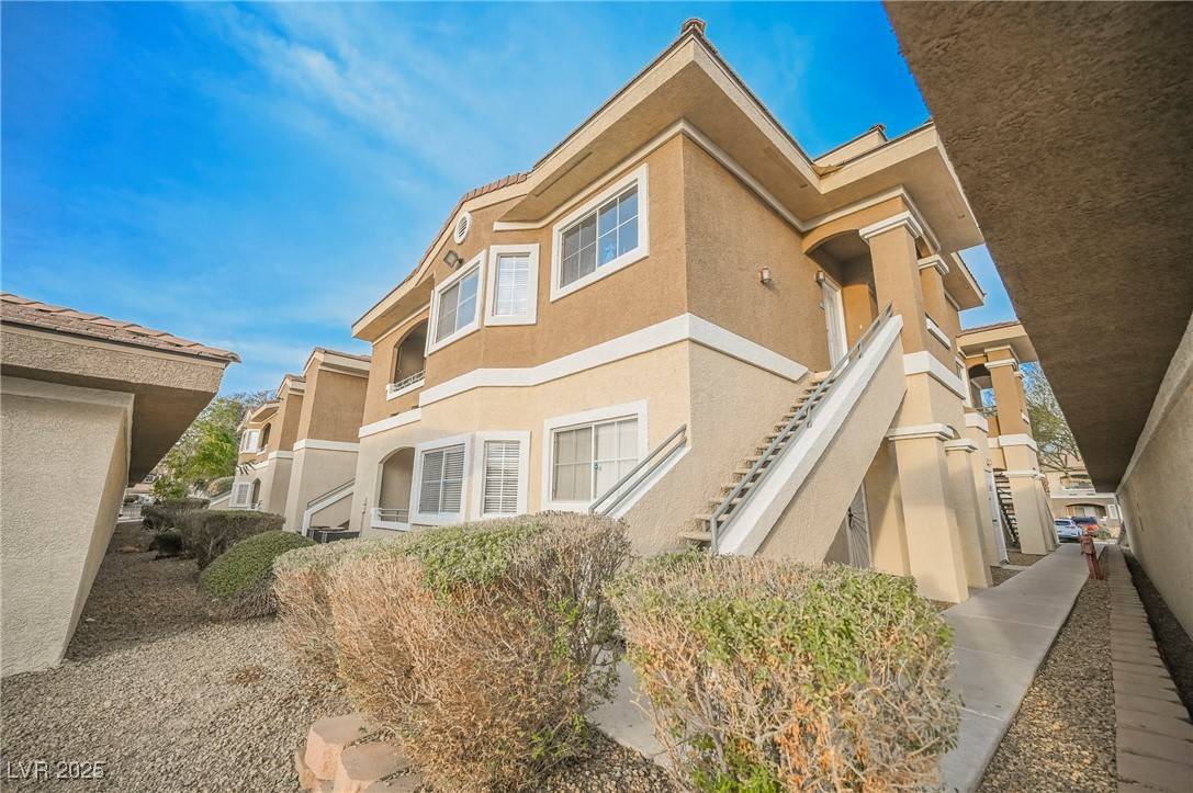 833 Aspen Peak LOOP #2216, Henderson, NV 89011