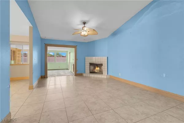 Las Vegas, NV 89123,8024 Hackberry DR