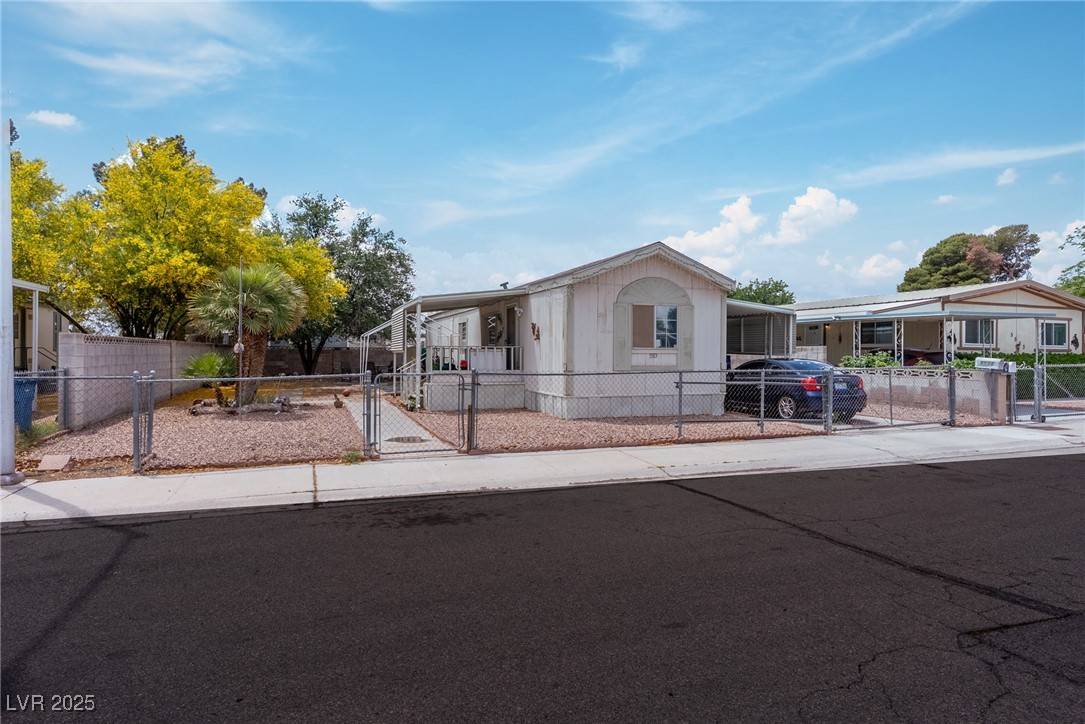 Las Vegas, NV 89142,5573 Tahoe DR