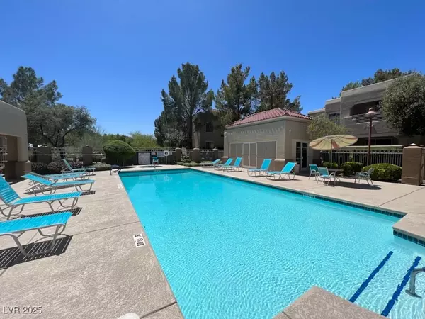Las Vegas, NV 89128,1901 Rio Canyon CT #106