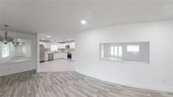 Las Vegas, NV 89169,2135 Sombrero DR