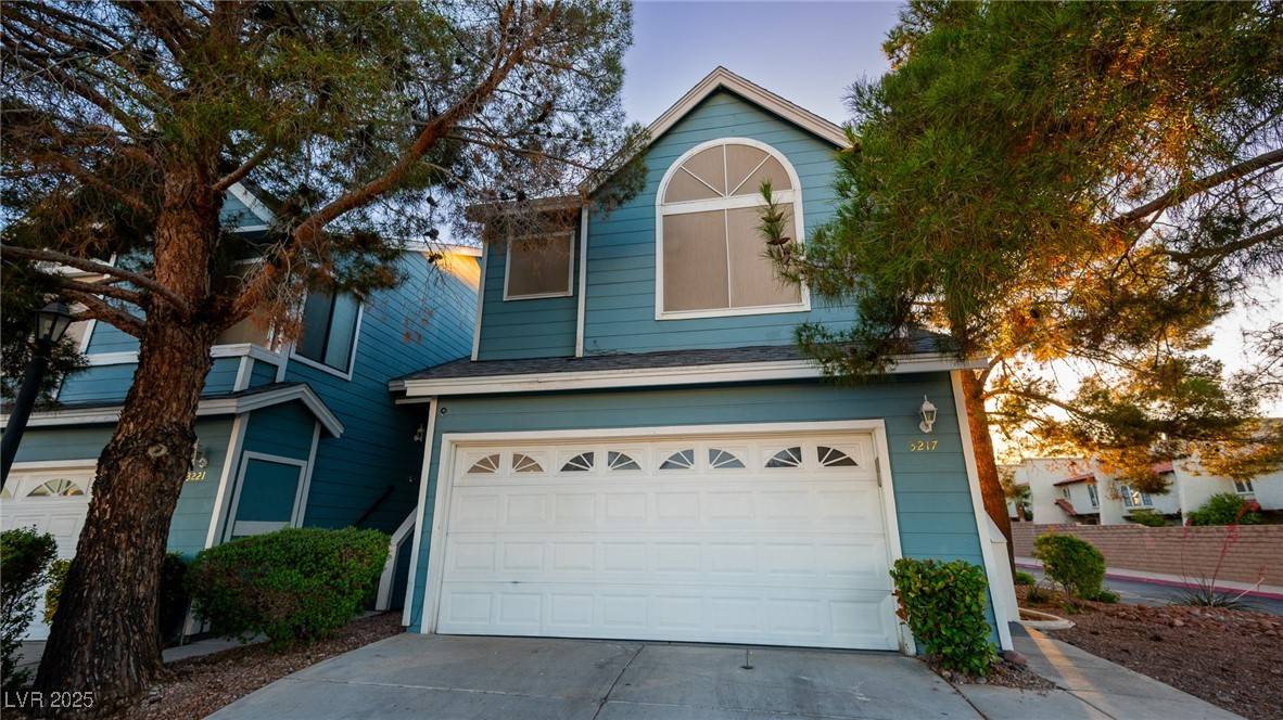 3217 Symphony DR, Las Vegas, NV 89146
