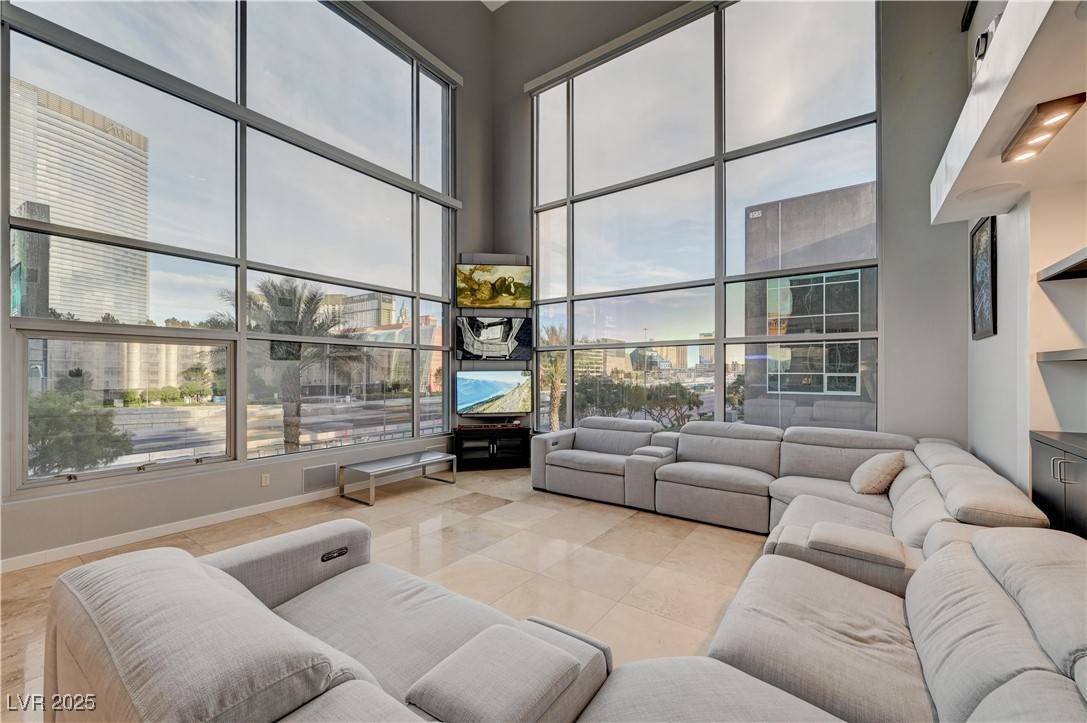 4515 Dean Martin DR #200, Las Vegas, NV 89103