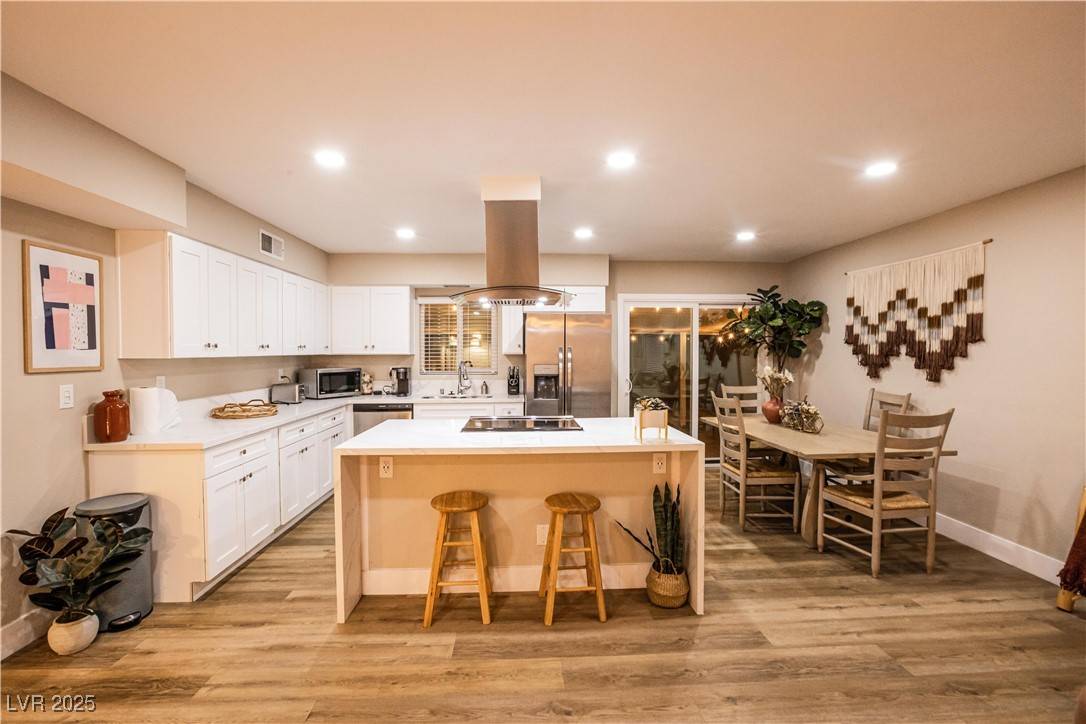 Las Vegas, NV 89169,2043 Sombrero DR