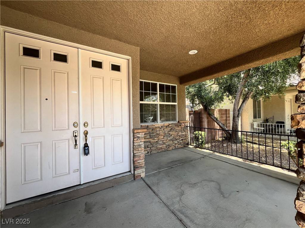 North Las Vegas, NV 89084,2112 Merganser CT