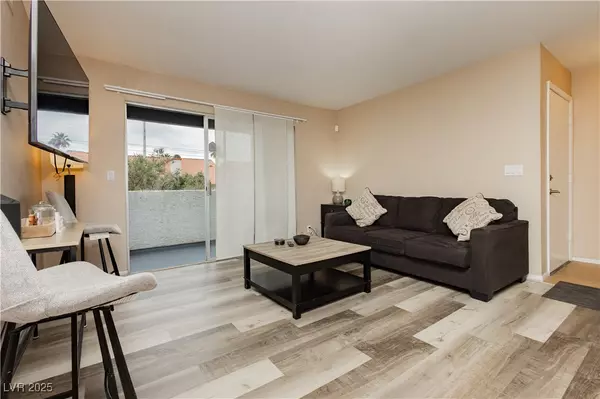 Las Vegas, NV 89119,1455 E Katie AVE #G27