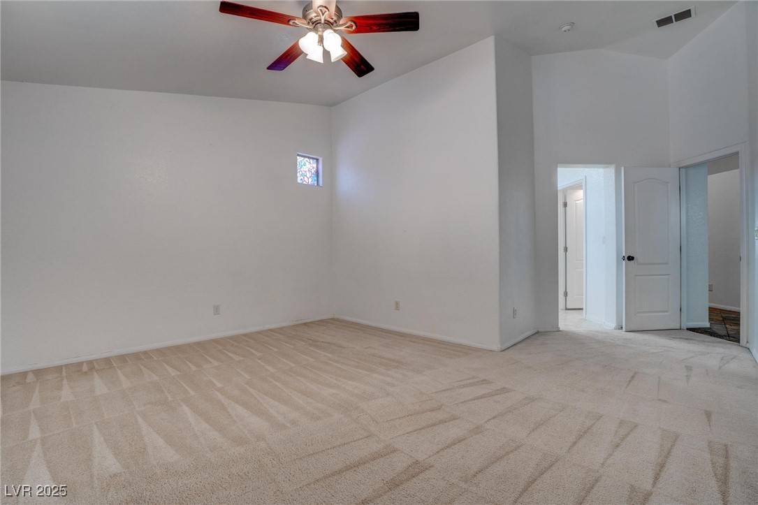 North Las Vegas, NV 89084,6436 Point Break ST