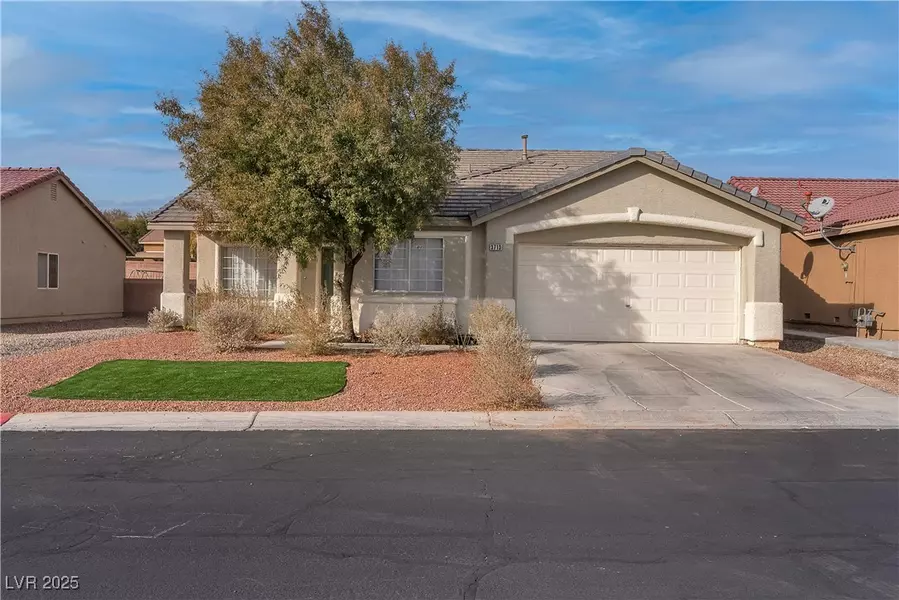 3713 Nairobi LN, North Las Vegas, NV 89032