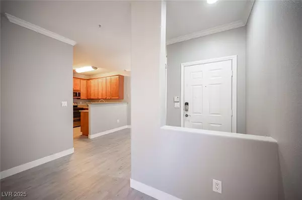 Las Vegas, NV 89103,4400 S Jones BLVD #2075