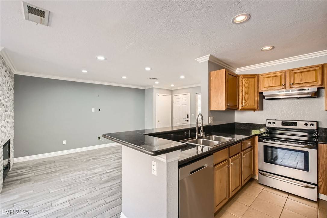 Las Vegas, NV 89128,3150 Soft Breezes DR #1050