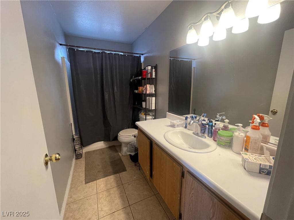 Las Vegas, NV 89115,4568 Little Finch LN