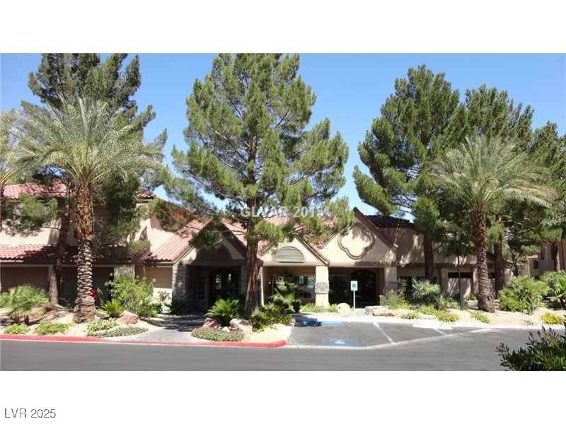 Las Vegas, NV 89117,2200 S Fort Apache RD #2062