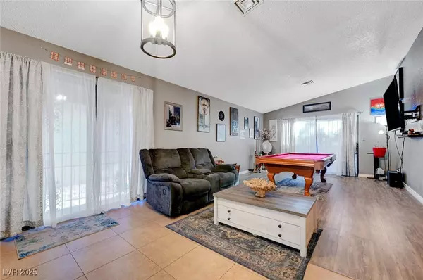 Las Vegas, NV 89145,1060 Neil Armstrong CIR