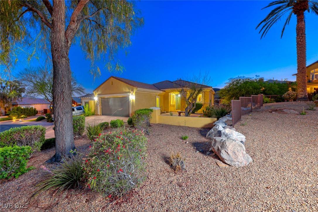 Henderson, NV 89011,2 Cerchio Centrale