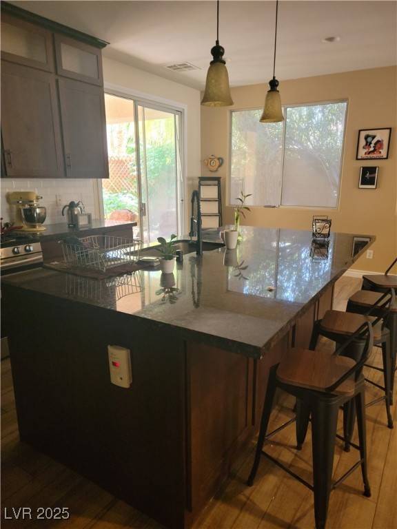 Las Vegas, NV 89148,9589 Comiskey CT