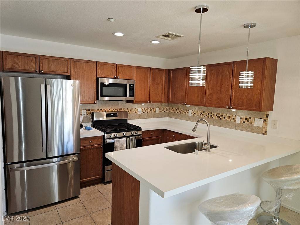 Las Vegas, NV 89149,7461 Enviable CT