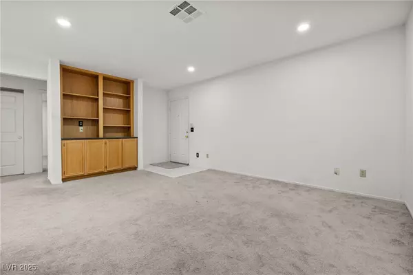 Las Vegas, NV 89145,101 Luna WAY #222