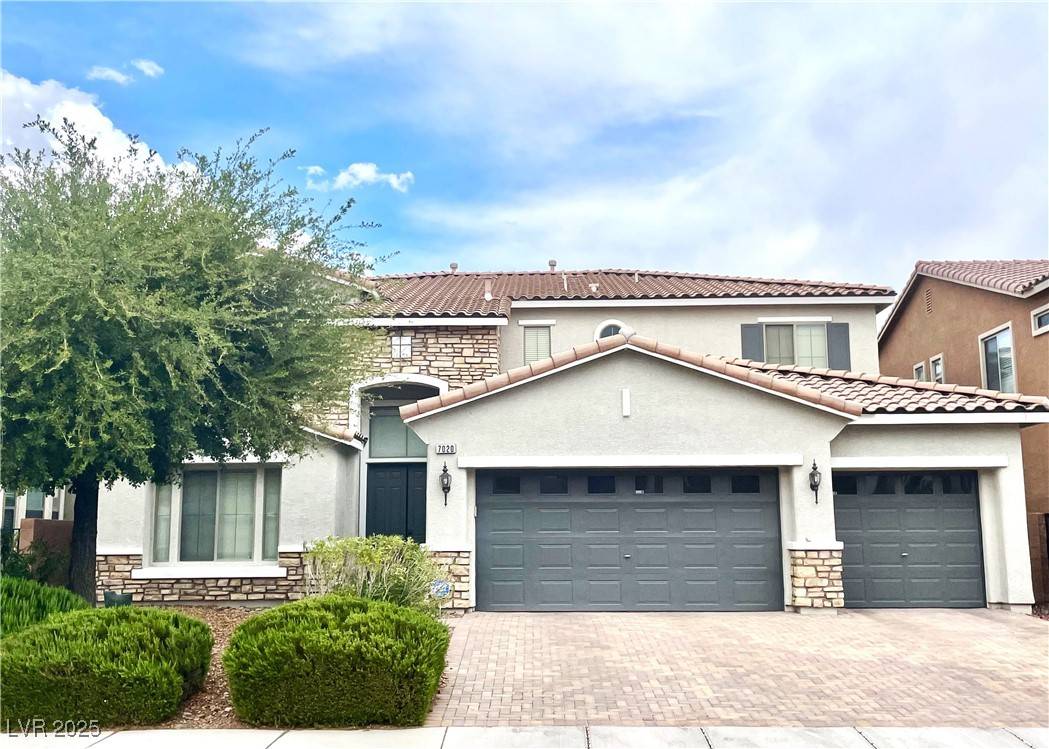 7020 Puetollano DR, North Las Vegas, NV 89084