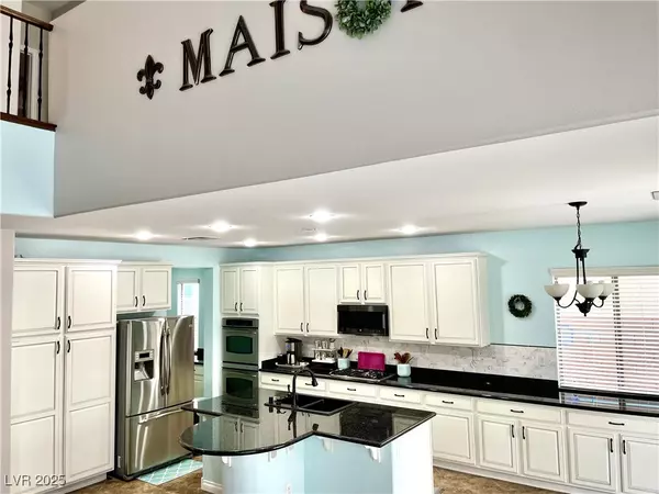 North Las Vegas, NV 89084,7020 Puetollano DR