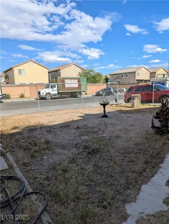 Las Vegas, NV 89115,1655 N Gateway RD