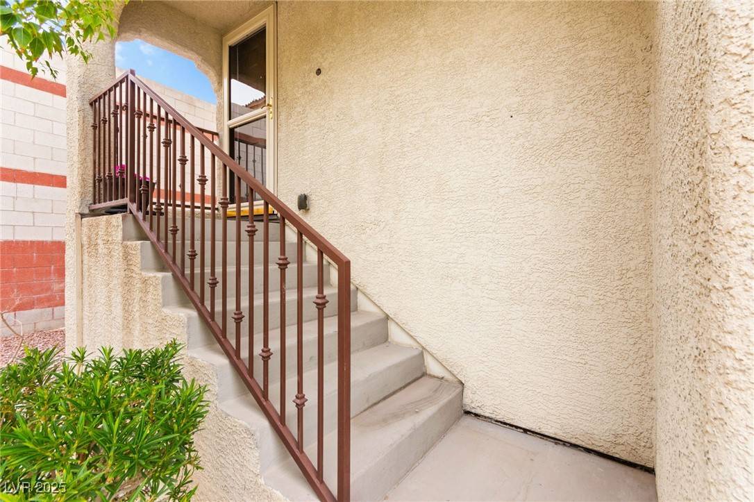 Las Vegas, NV 89130,6488 Bentley Wood CT