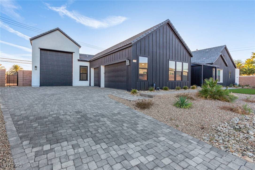 5725 El Royale CT, Las Vegas, NV 89149