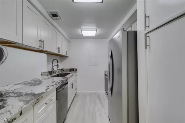 Las Vegas, NV 89169,205 E Harmon AVE #112