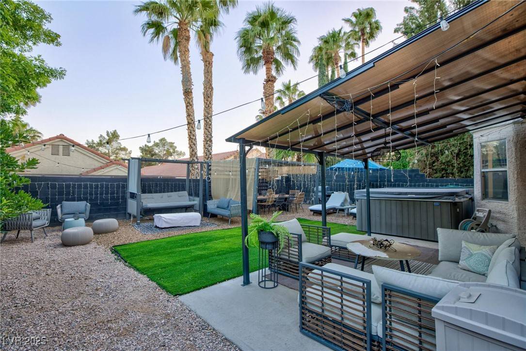 9013 Cypress Point WAY, Las Vegas, NV 89117