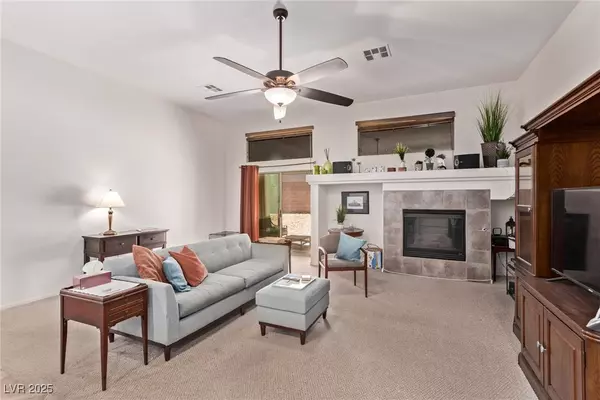 North Las Vegas, NV 89086,6617 Johnny Love LN