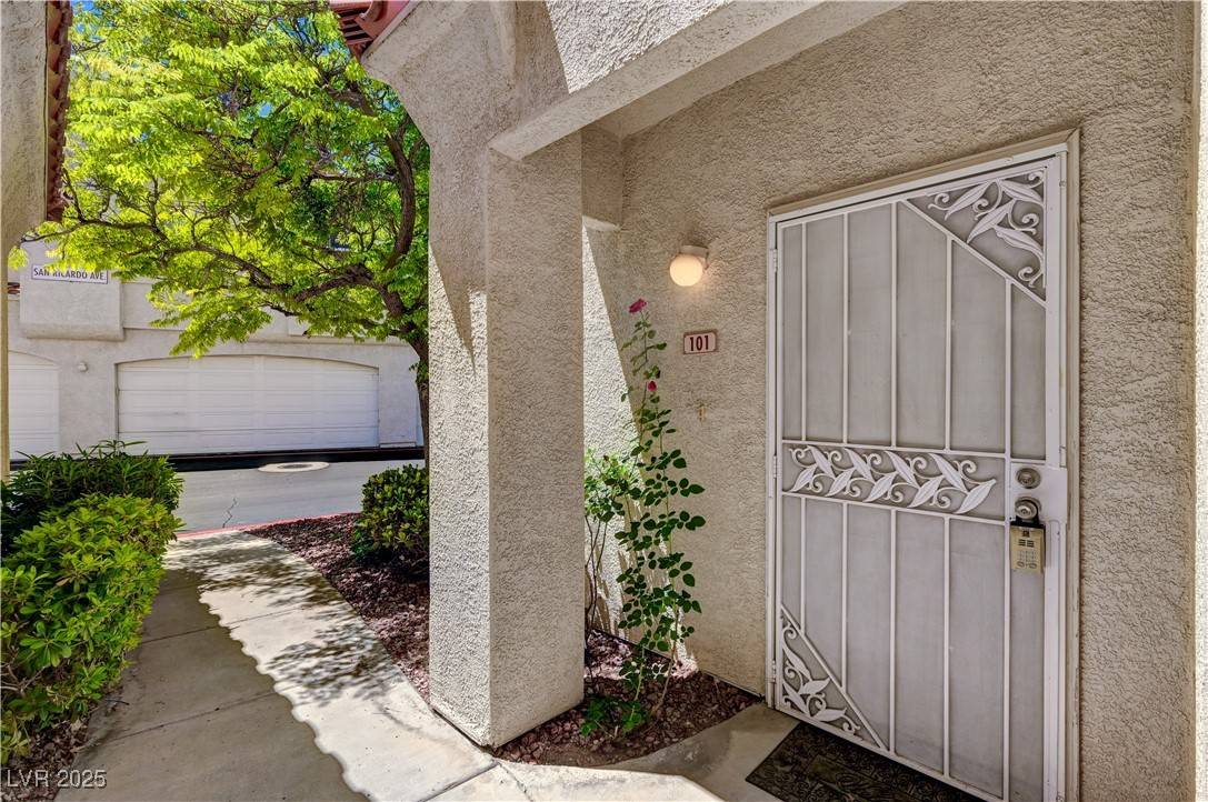 Las Vegas, NV 89146,1501 Oscar CT #101