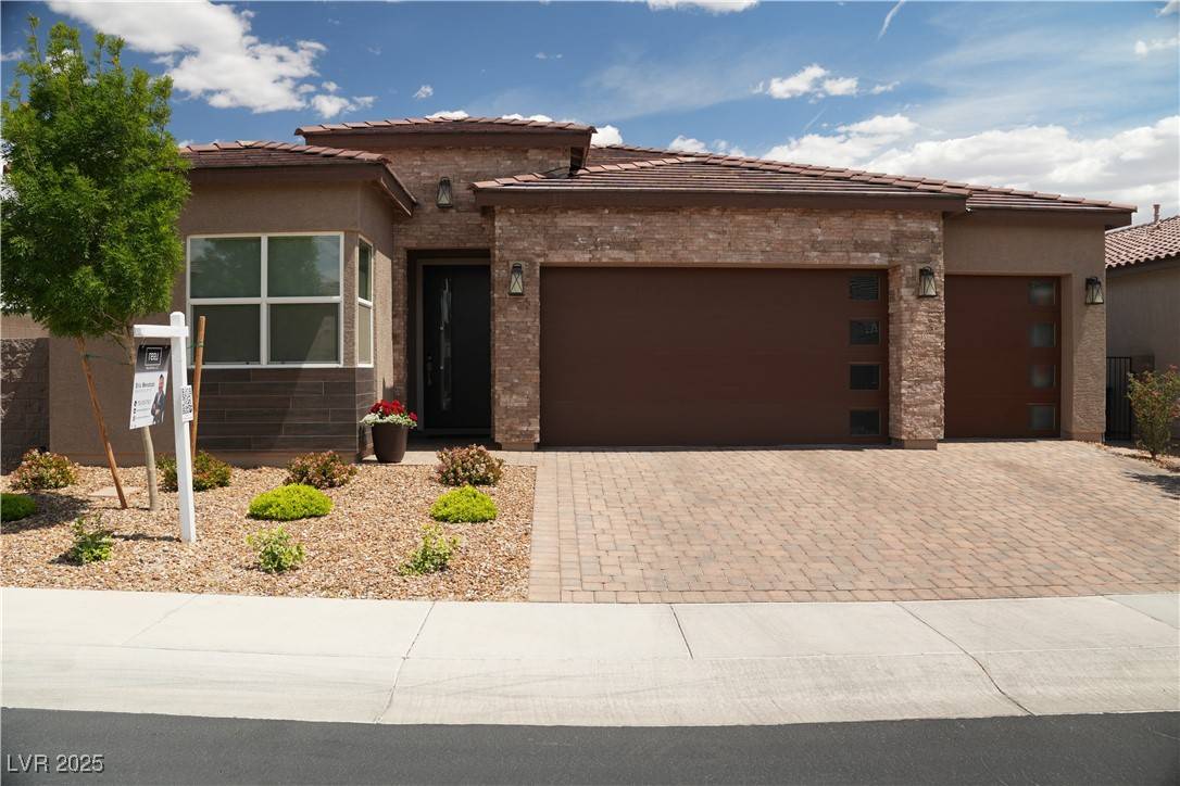 Henderson, NV 89044,3395 Sleeping Hills AVE