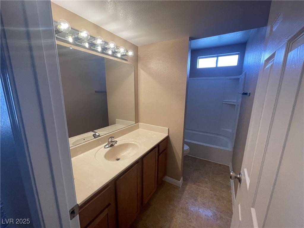 Boulder City, NV 89005,870 B #703