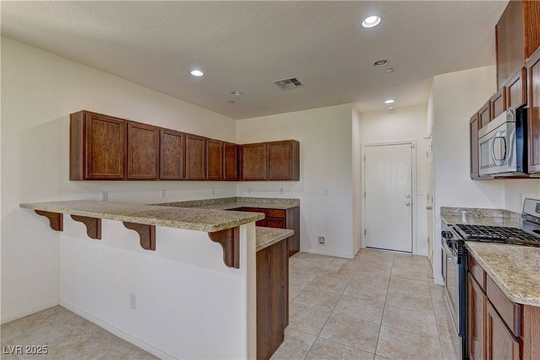 Henderson, NV 89011,952 Crescent Falls ST