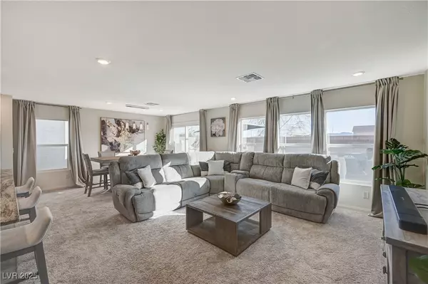 Las Vegas, NV 89139,4977 Birchland Manor AVE