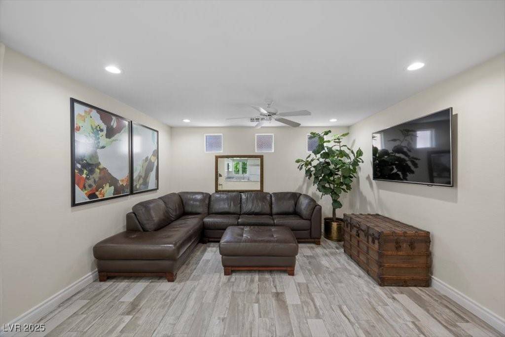 Las Vegas, NV 89139,6729 Churnet Valley AVE