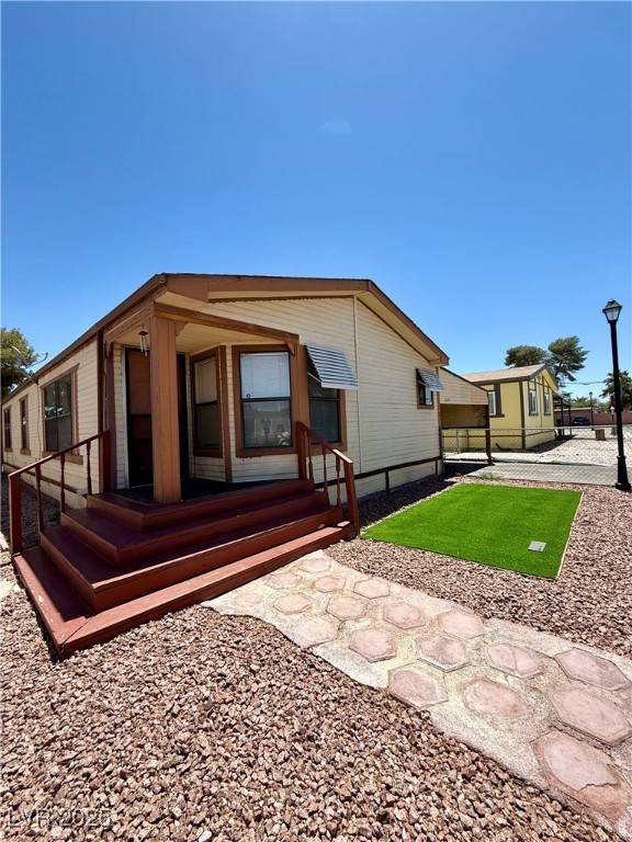 1830 Quintearo ST, Las Vegas, NV 89115