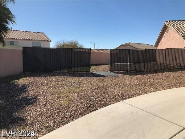 Las Vegas, NV 89110,1083 Sterling Peak ST