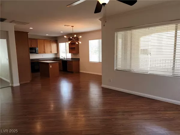 11824 Amistoso LN, Las Vegas, NV 89138