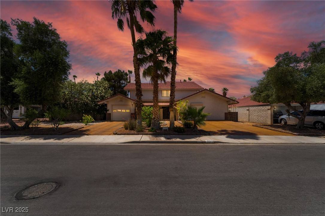 3341 Heavenly View CT, Las Vegas, NV 89117