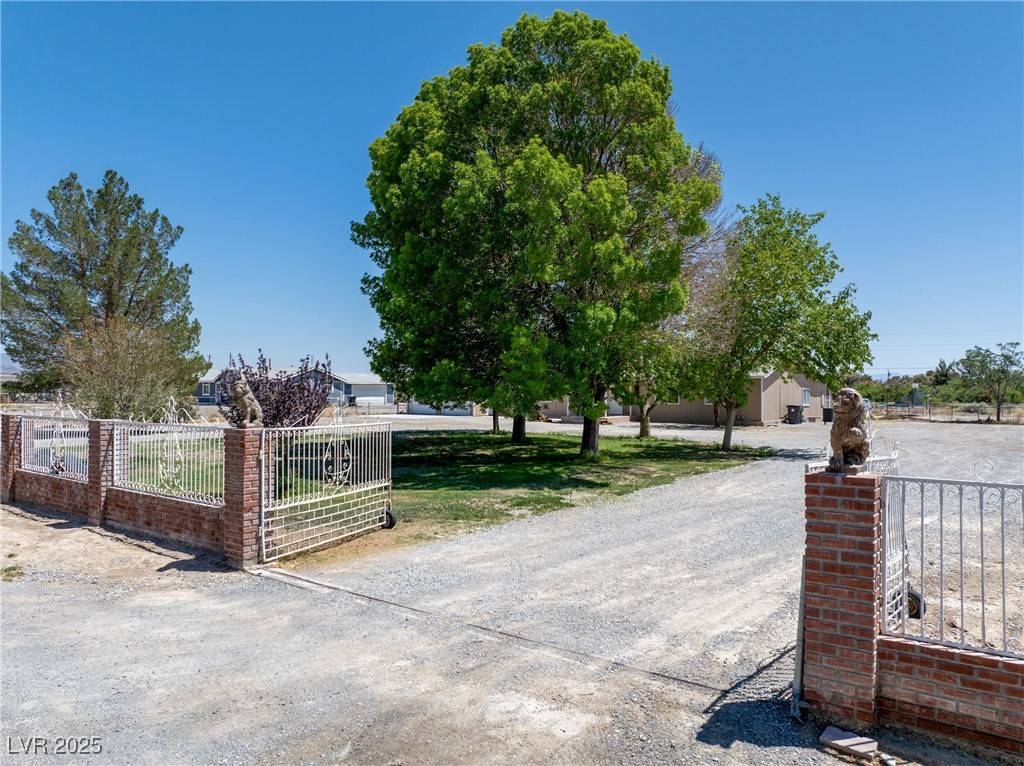 Pahrump, NV 89060,581 W Betty AVE