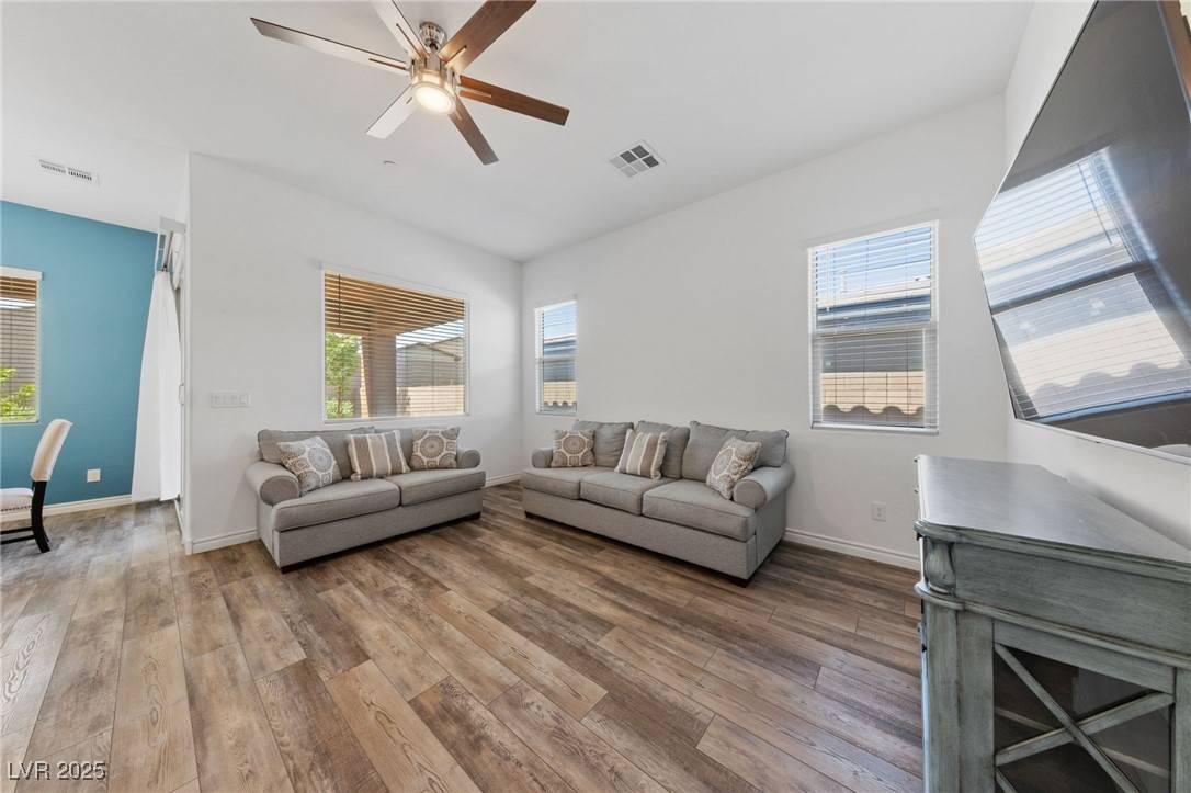 Henderson, NV 89011,485 Pebble Run AVE
