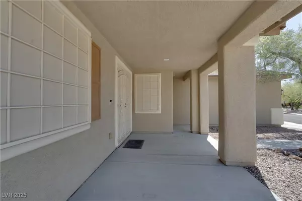 Las Vegas, NV 89131,5912 Kit Cove CT