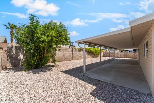 Las Vegas, NV 89142,5245 Hillman AVE