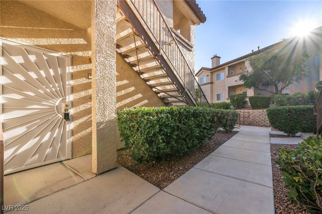 Las Vegas, NV 89147,8501 W University AVE #1083